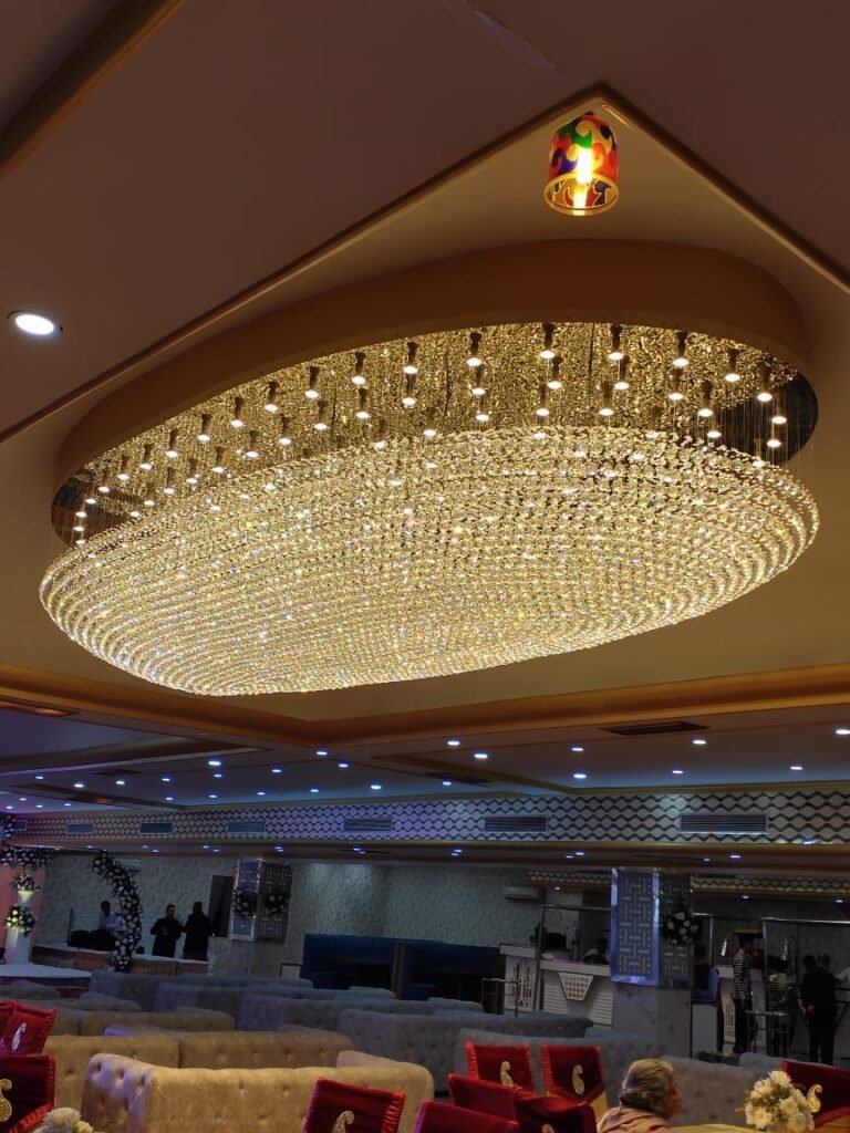 Banquet chandelier